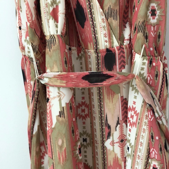 Lulu's Tribal Print Maxi Dress Size Large - Picture 7 of 8